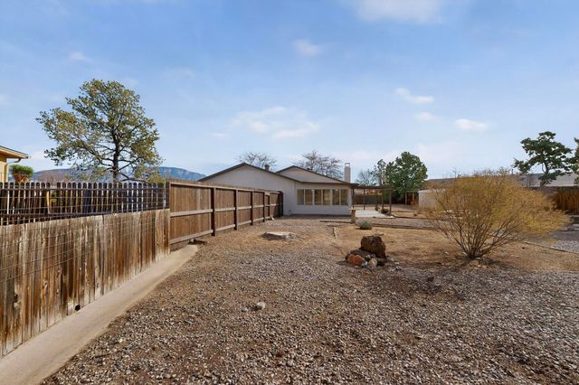 4702 El Bardo Court SE, Rio Rancho, NM 87124