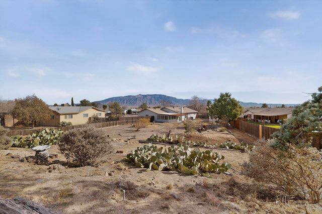 4702 El Bardo Court SE, Rio Rancho, NM 87124