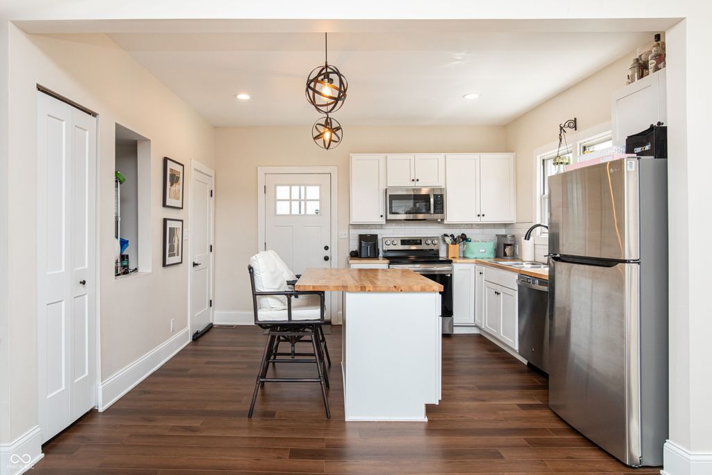 405 N Keystone Avenue 405, Indianapolis, IN 46201