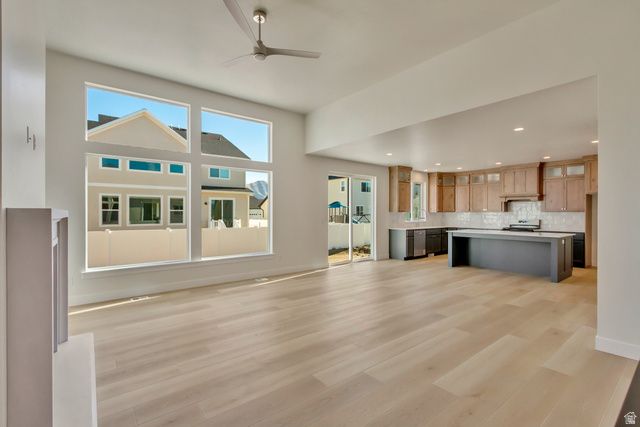 5344 N HONEY SUCKLE WAY, Eagle Mountain, UT 84005