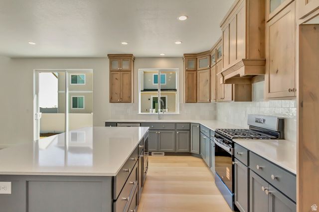 5344 N HONEY SUCKLE WAY, Eagle Mountain, UT 84005