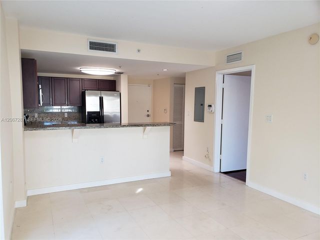 2740 SW 28th Terrace 209, Miami, FL 33133