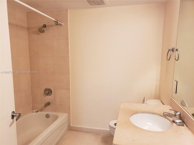 2740 SW 28th Terrace 209, Miami, FL 33133