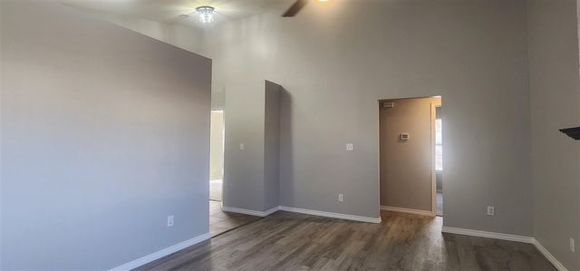 4017 SW Rolling Hills Dr, Lawton, OK 73505