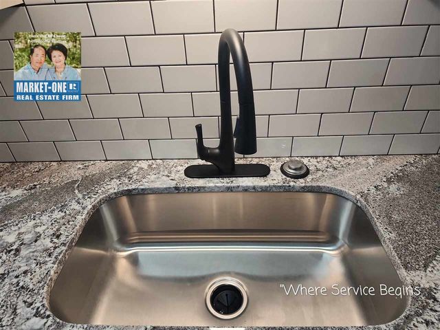 4017 SW Rolling Hills Dr, Lawton, OK 73505