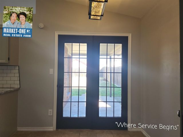 4017 SW Rolling Hills Dr, Lawton, OK 73505