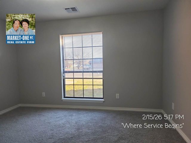 4017 SW Rolling Hills Dr, Lawton, OK 73505