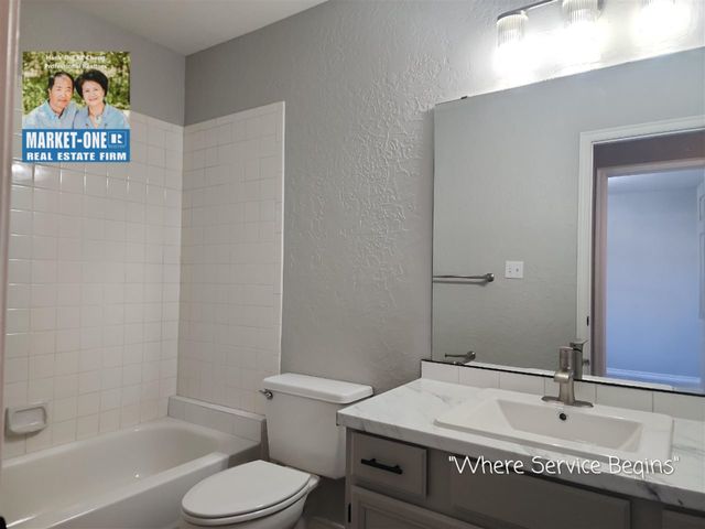 4017 SW Rolling Hills Dr, Lawton, OK 73505