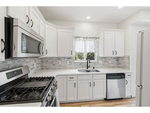 1709 Green River Dr, Windsor, CO 80550