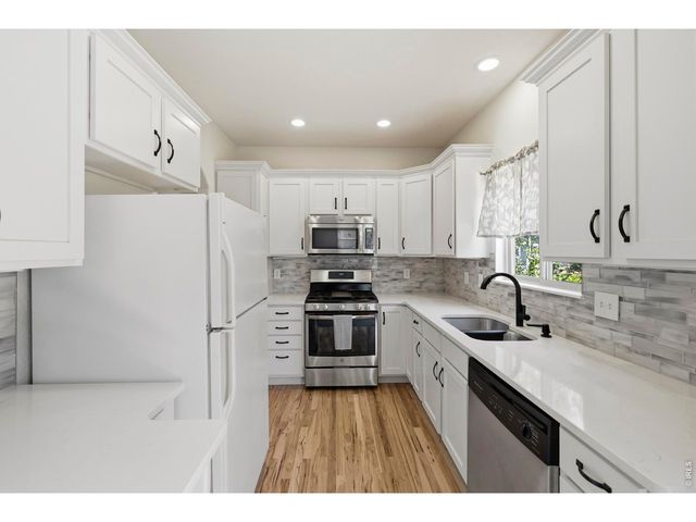 1709 Green River Dr, Windsor, CO 80550
