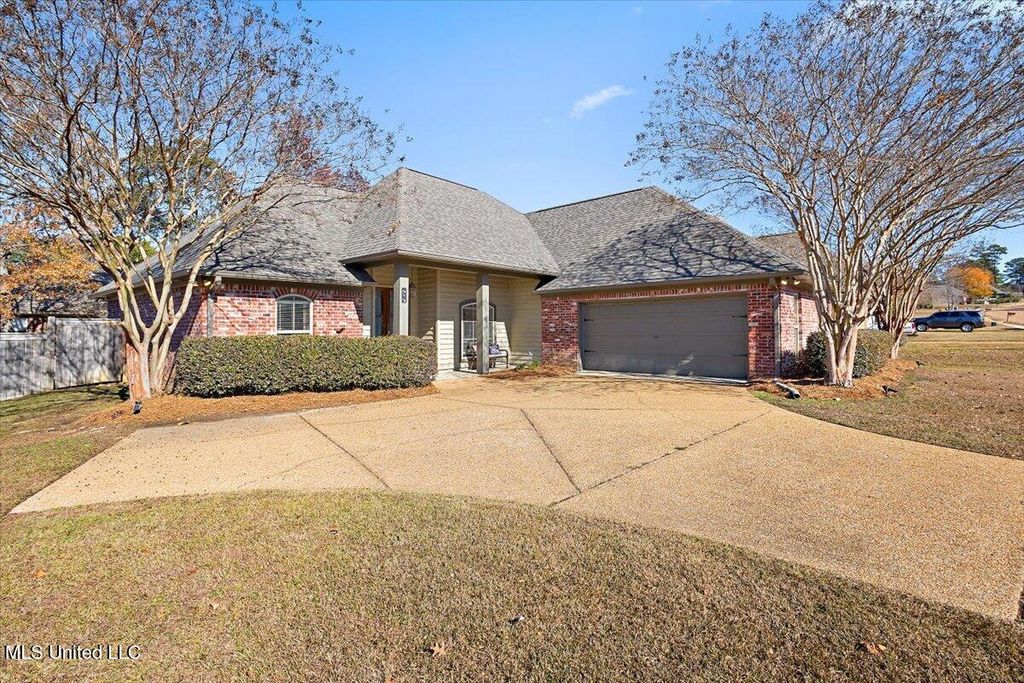 707 Tortoise Ridge, Brandon, MS 39047