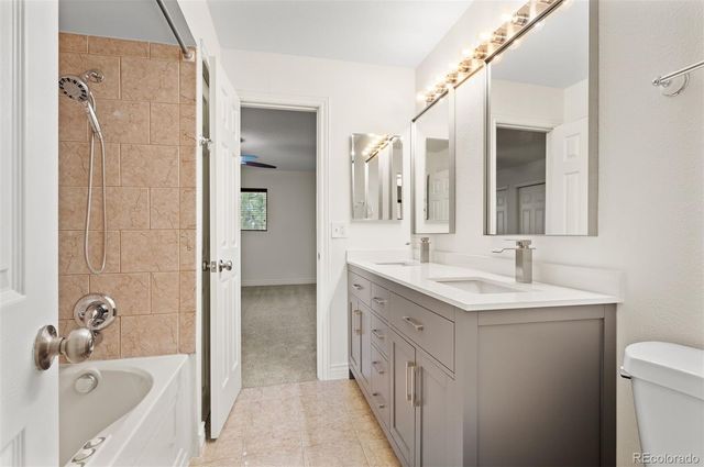 1060 S Parker Road 23, Denver, CO 80231