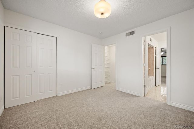1060 S Parker Road 23, Denver, CO 80231