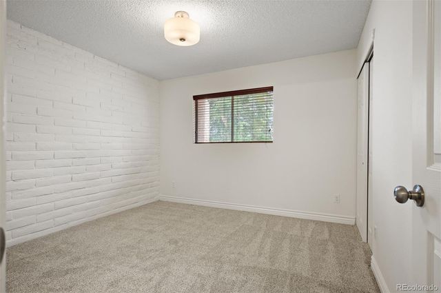 1060 S Parker Road 23, Denver, CO 80231