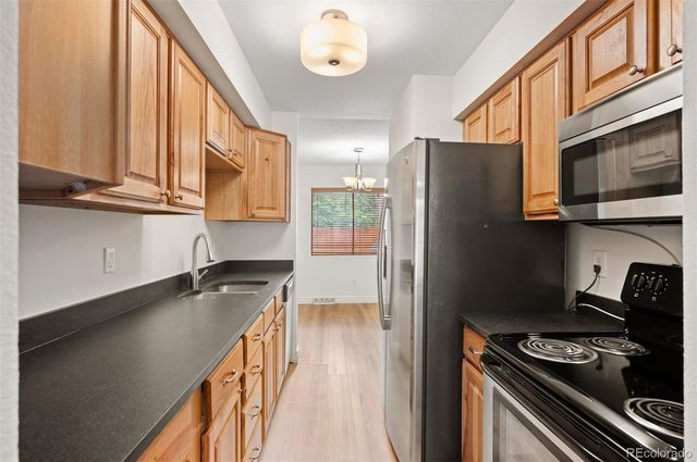 1060 S Parker Road 23, Denver, CO 80231