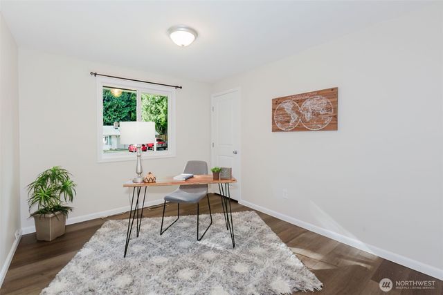 611 NE Conifer Drive, Bremerton, WA 98311