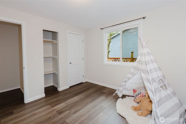 611 NE Conifer Drive, Bremerton, WA 98311