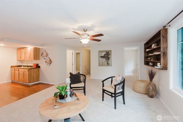 611 NE Conifer Drive, Bremerton, WA 98311