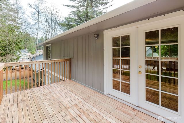 611 NE Conifer Drive, Bremerton, WA 98311