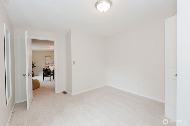 611 NE Conifer Drive, Bremerton, WA 98311