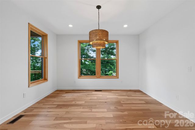 27 Denali Drive, Asheville, NC 28806