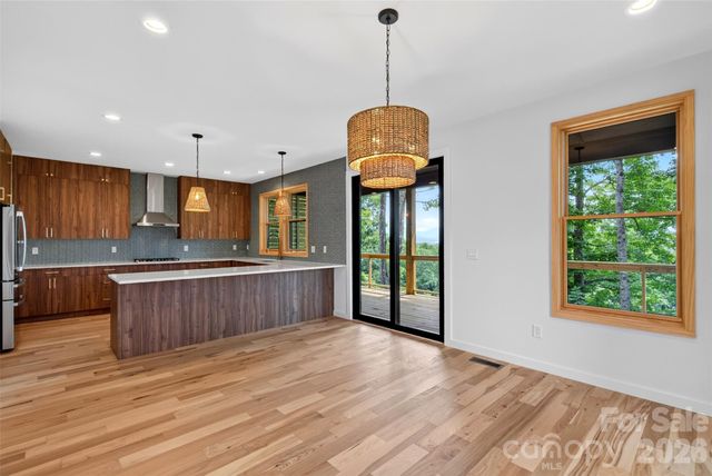 27 Denali Drive, Asheville, NC 28806