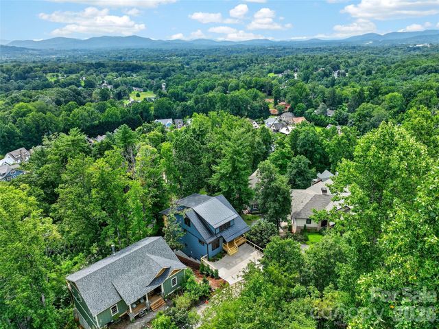 27 Denali Drive, Asheville, NC 28806