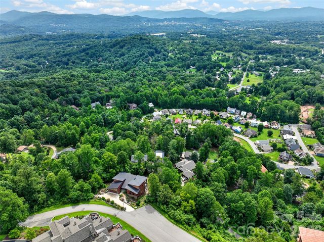 27 Denali Drive, Asheville, NC 28806