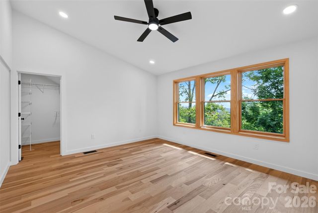 27 Denali Drive, Asheville, NC 28806