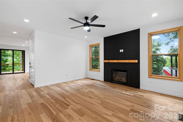 27 Denali Drive, Asheville, NC 28806