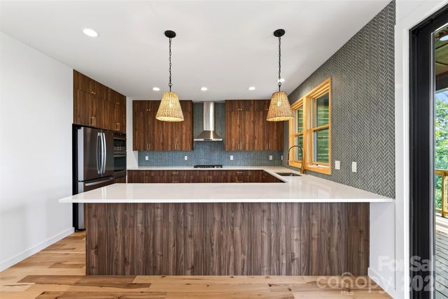 27 Denali Drive, Asheville, NC 28806