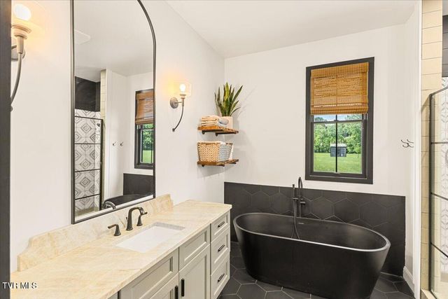 4754 Greenwood Drive, Jonesborough, TN 37659