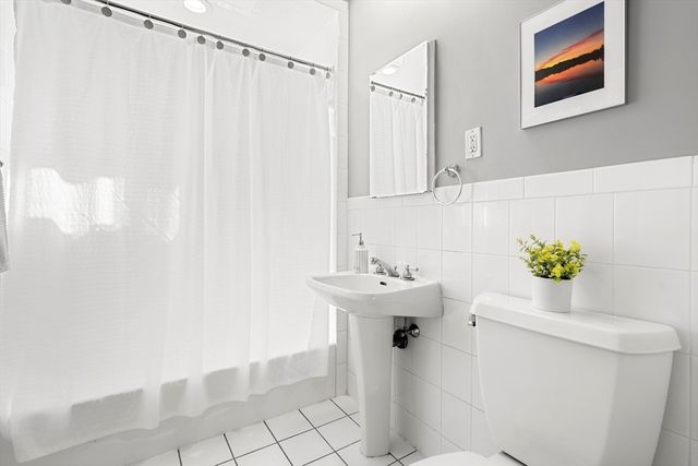 10 Lanark Road 1, Arlington, MA 02476