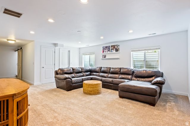 10388 S SPLIT ROCK DR, South Jordan, UT 84095