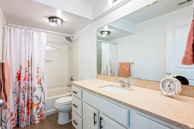 10388 S SPLIT ROCK DR, South Jordan, UT 84095