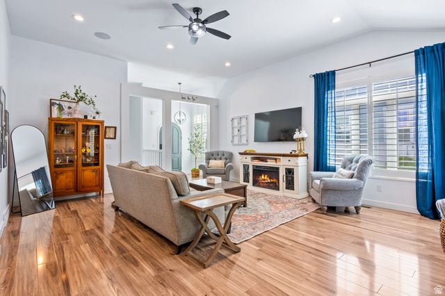 10388 S SPLIT ROCK DR, South Jordan, UT 84095