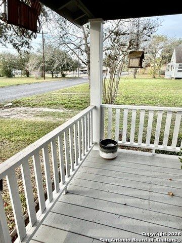 304 N Tyler St, Beeville, TX 78102