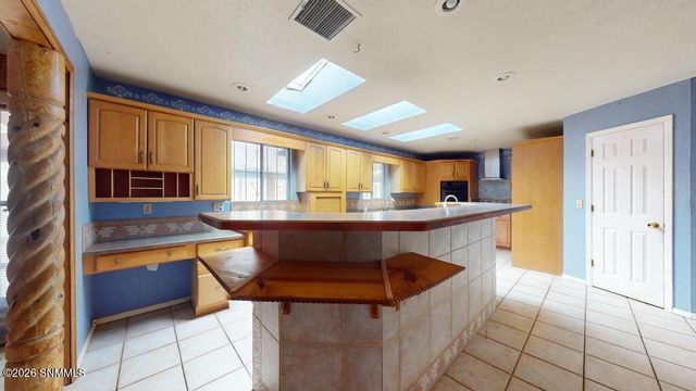 2045 Arlington Avenue, Las Cruces, NM 88001
