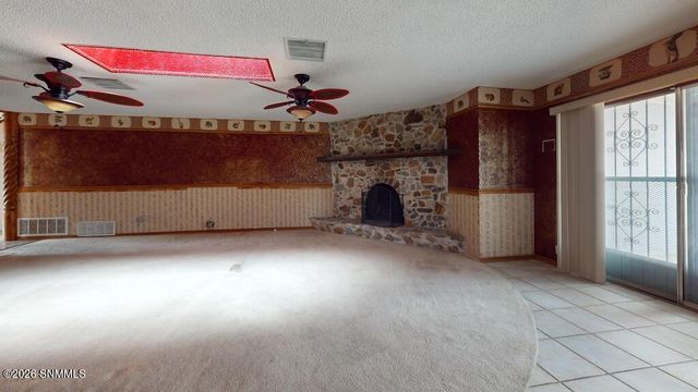 2045 Arlington Avenue, Las Cruces, NM 88001
