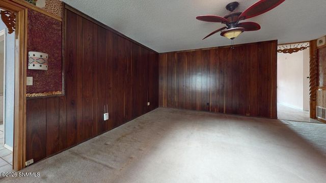 2045 Arlington Avenue, Las Cruces, NM 88001