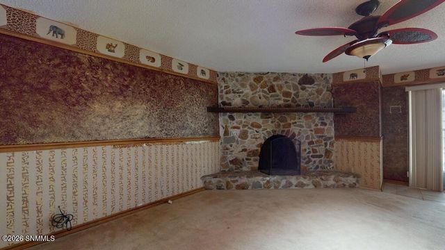 2045 Arlington Avenue, Las Cruces, NM 88001