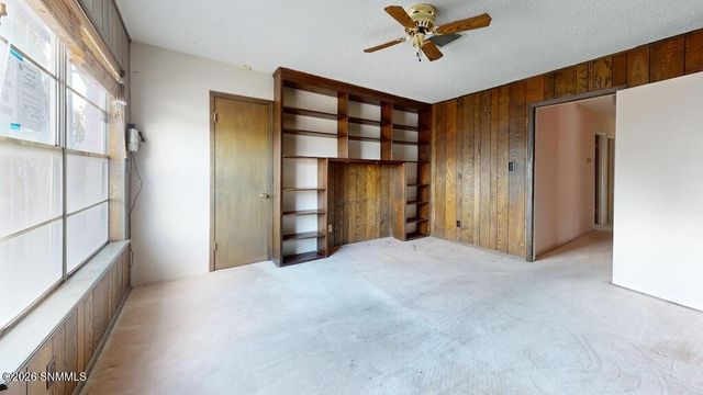 2045 Arlington Avenue, Las Cruces, NM 88001