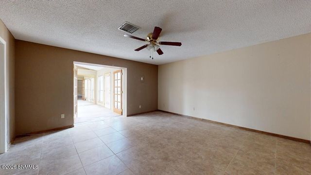 2045 Arlington Avenue, Las Cruces, NM 88001
