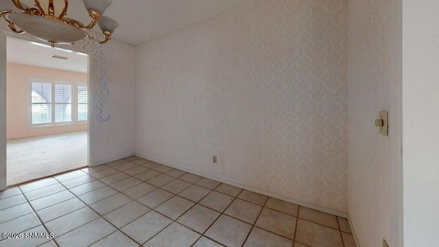 2045 Arlington Avenue, Las Cruces, NM 88001