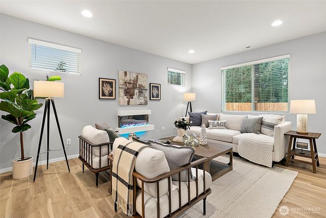 24521 111th Avenue SE, Kent, WA 98030