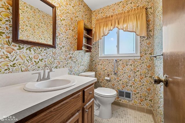 40127 Pallazo Drive, Clinton Township, MI 48038