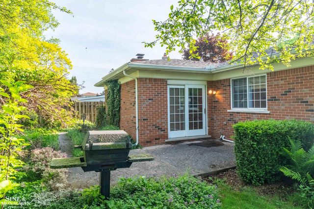 40127 Pallazo Drive, Clinton Township, MI 48038