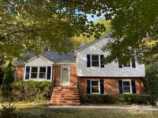 7608 Surreywood Place, Charlotte, NC 28270