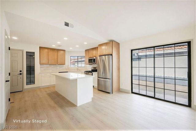 1732 Yellow Rose Street, Las Vegas, NV 89108