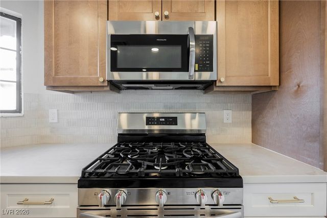 1732 Yellow Rose Street, Las Vegas, NV 89108